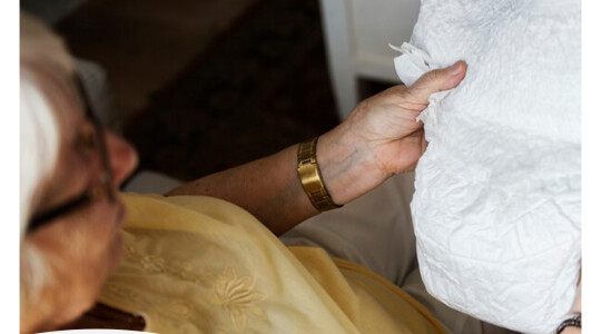 Hasta Bezi Değiştirme Zamanı: İdeal Süreler ve İpuçları